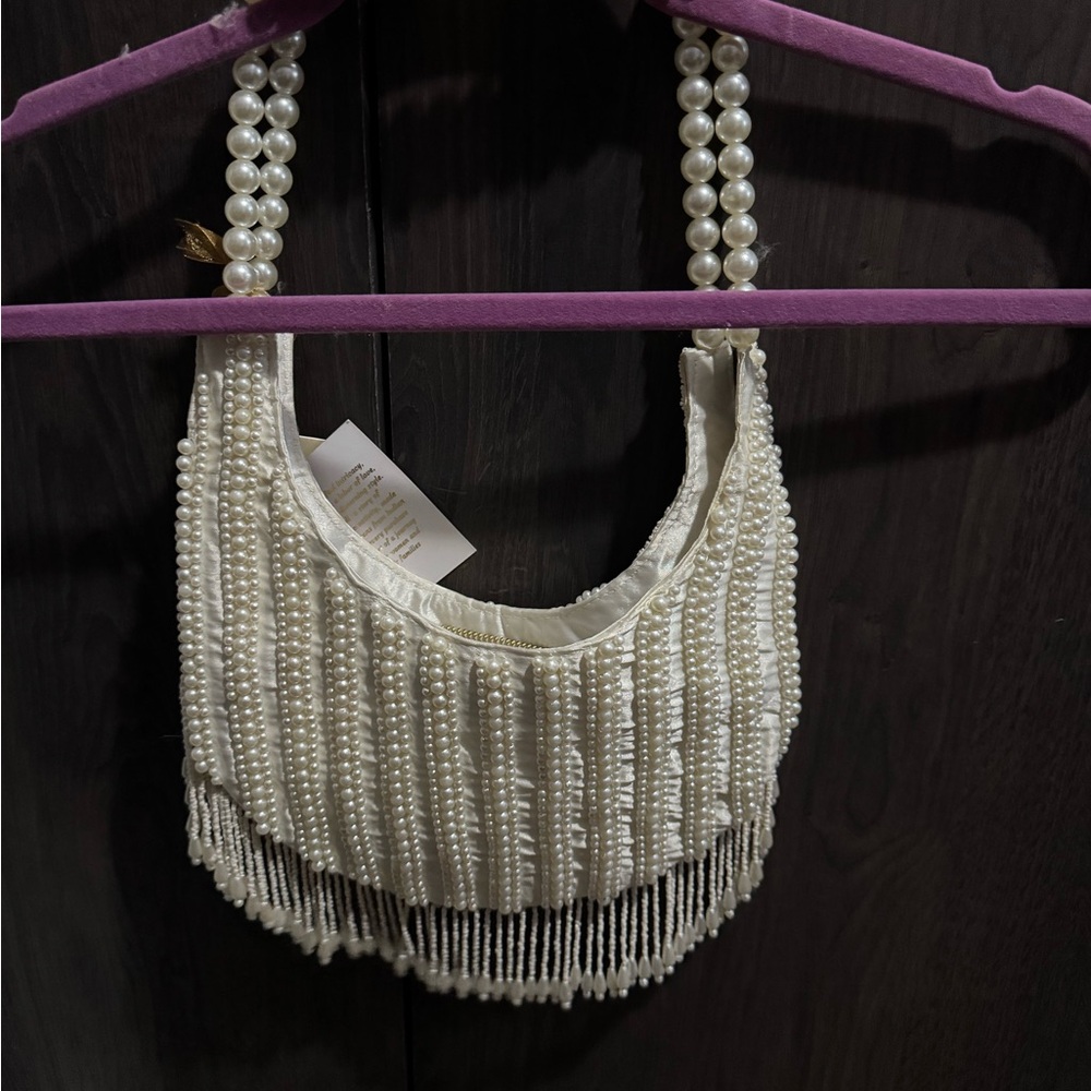 Elegant Beaded Pearl Handle Bag - Picture 2 of 3